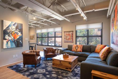 Luxury in the Heart of Historic Downtown Santa Fe 1050 Sq Ft — 4-Star Luxury Hotel in Santa Fe, United States