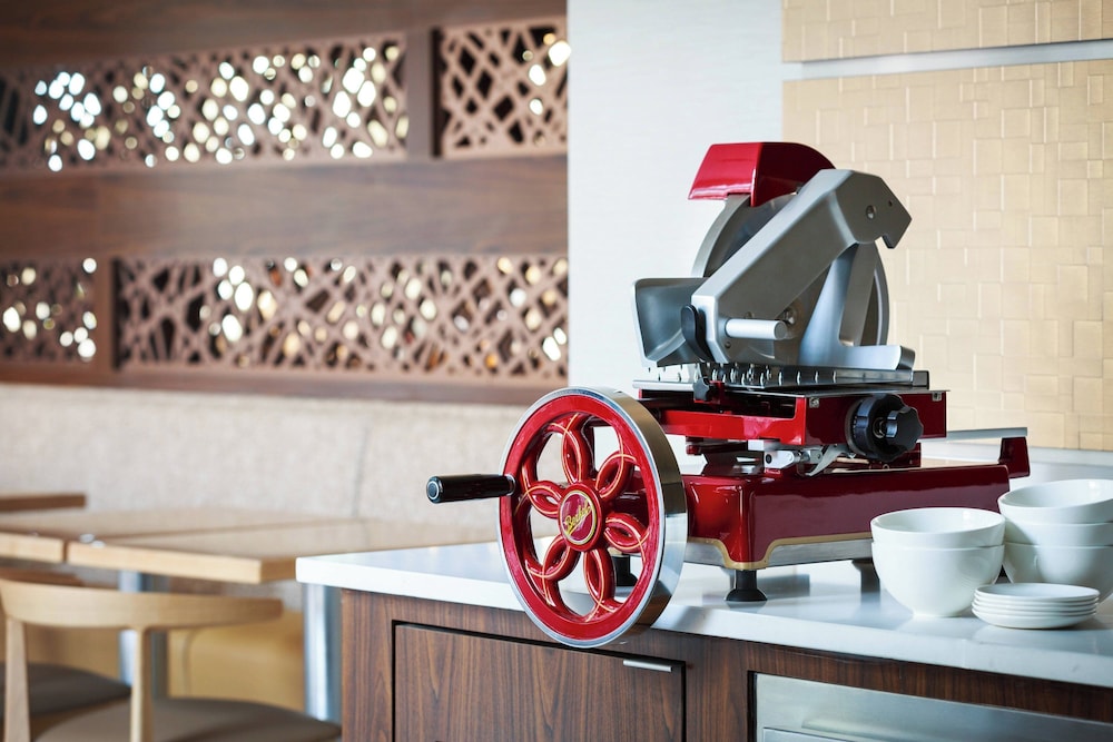 AC Hotel by Marriott National Harbor Washington D.C. Area - photo 24
