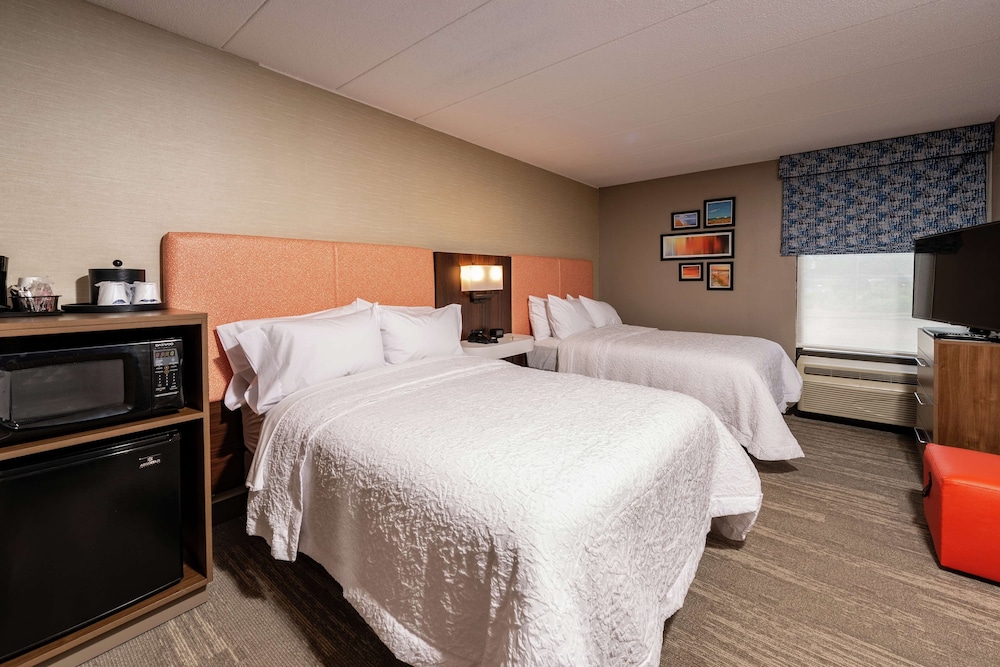 Hampton Inn Fall River Westport - photo 15