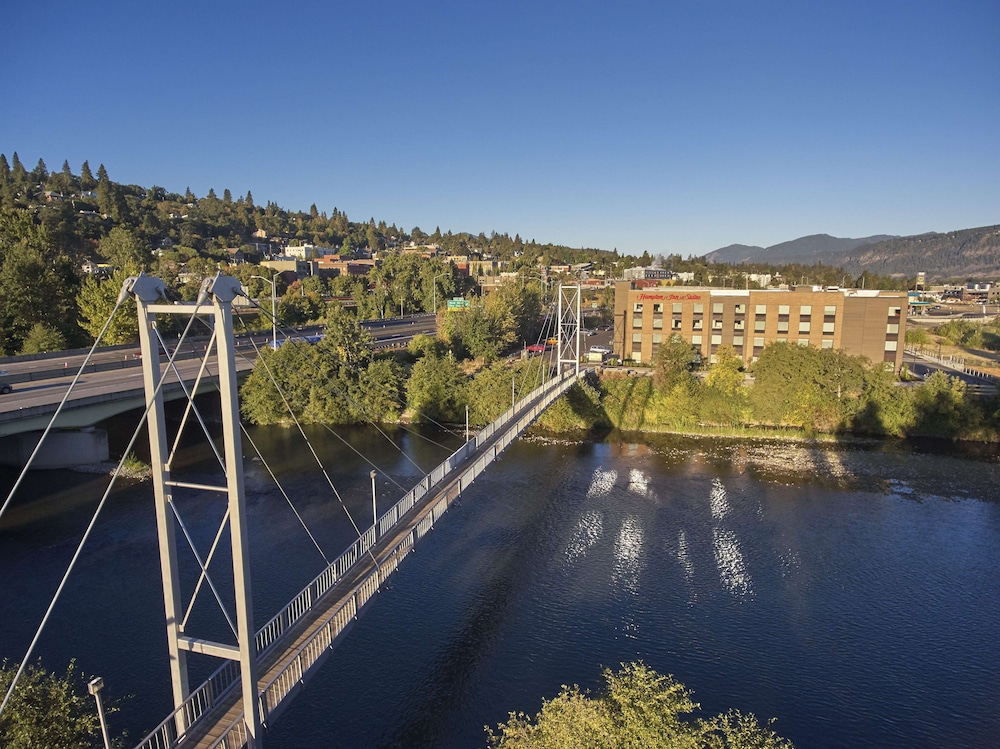 Hampton Inn & Suites Hood River - photo 31