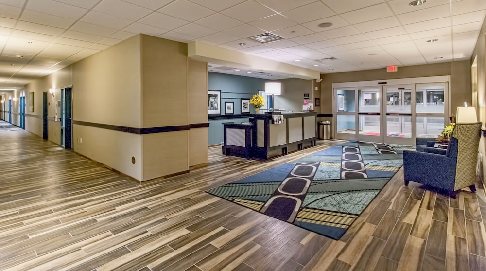 Hampton Inn Hibbing - photo 2