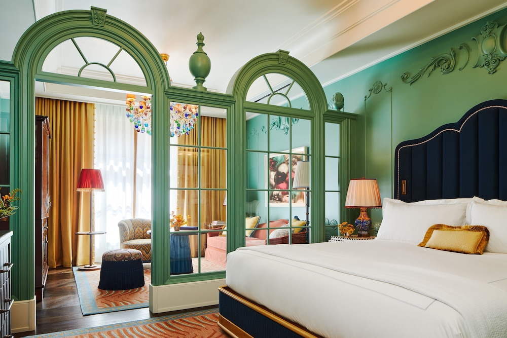 The Fifth Avenue Hotel - photo 12