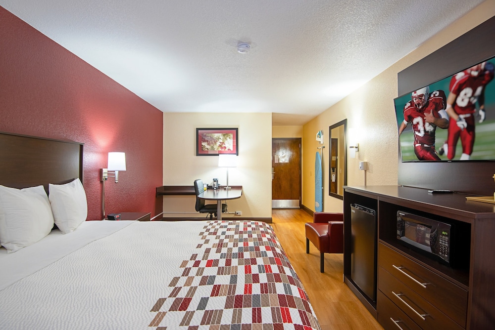 Red Roof Inn Cameron - photo 14