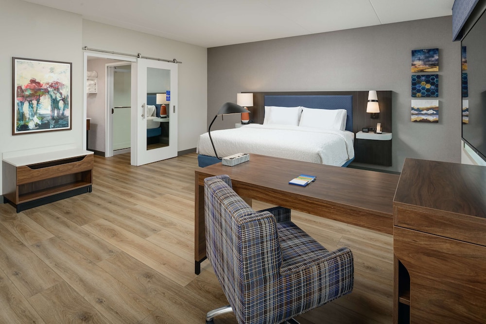 Hampton Inn Blue Ridge - photo 11