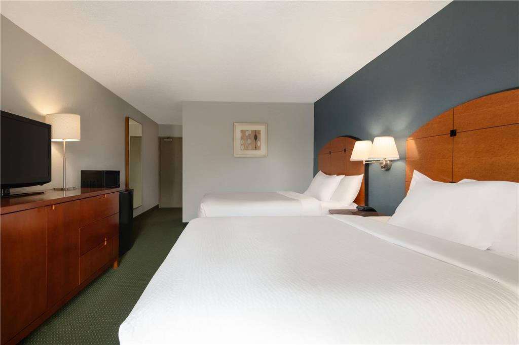 Baymont by Wyndham Salem Roanoke Area - photo 15