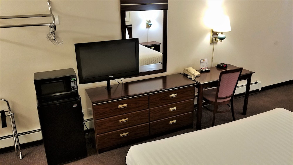 Motel 8 Laramie - photo 15