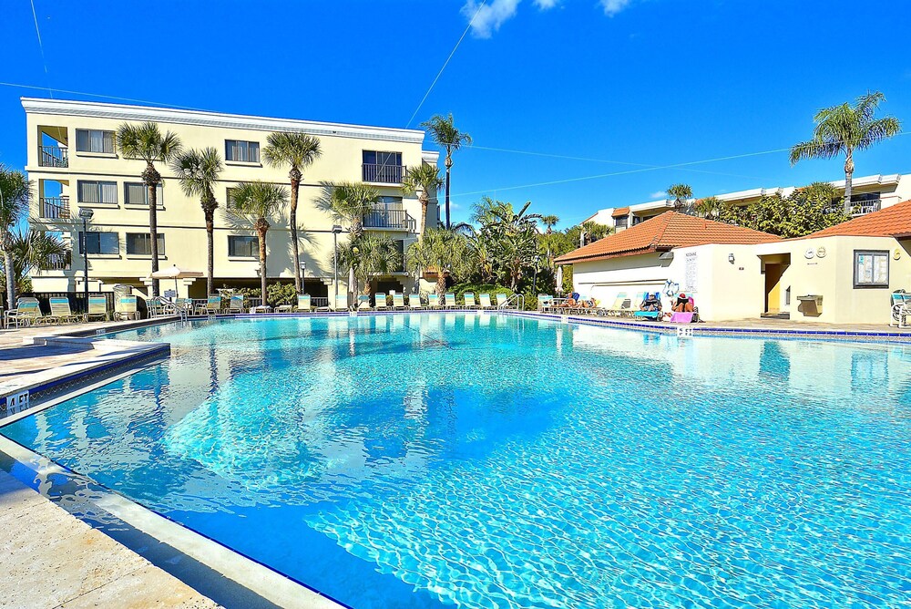 Land's End 1 401 Gulf View — 4-Star Luxury Hotel in Saint Pete Beach, United States