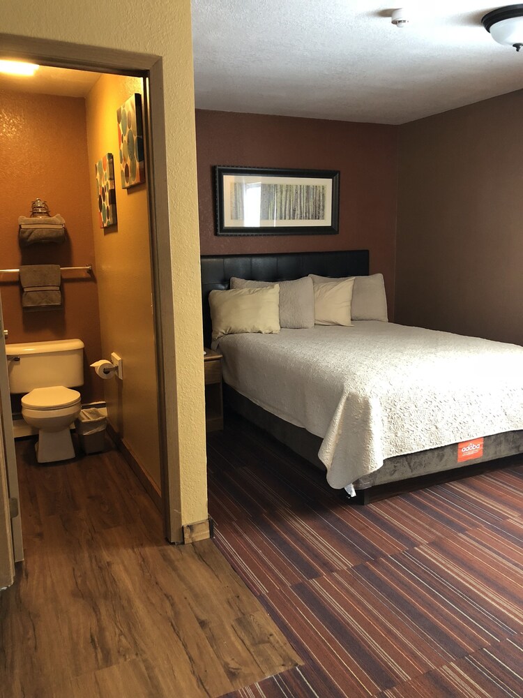 Adoba Hotel Naubinway - photo 14