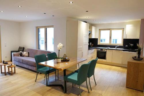 Ferienwohnung Chalet Marienbrunnen — 4-Star Luxury Hotel in Oberstaufen, Germany