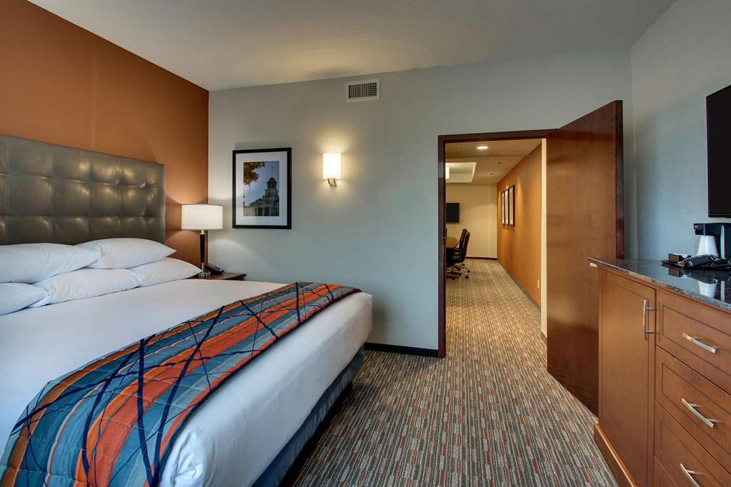 Drury Inn & Suites Iowa City Coralville - photo 26