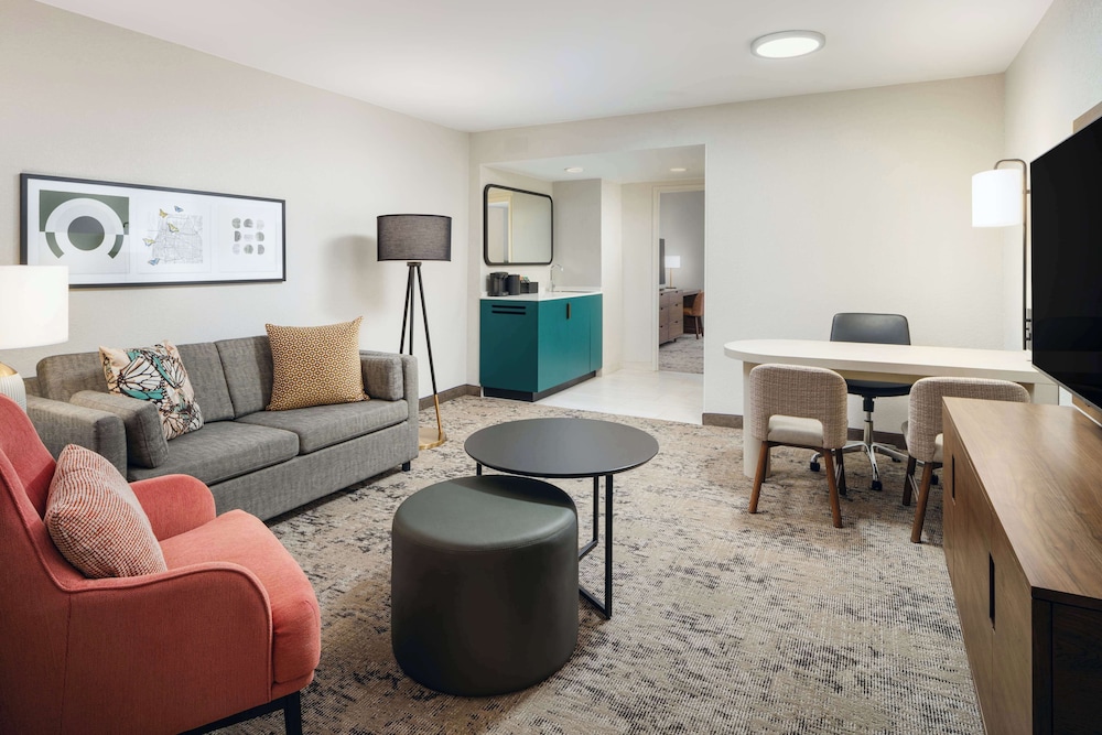 Embassy Suites by Hilton Memphis East Germantown Area - photo 23