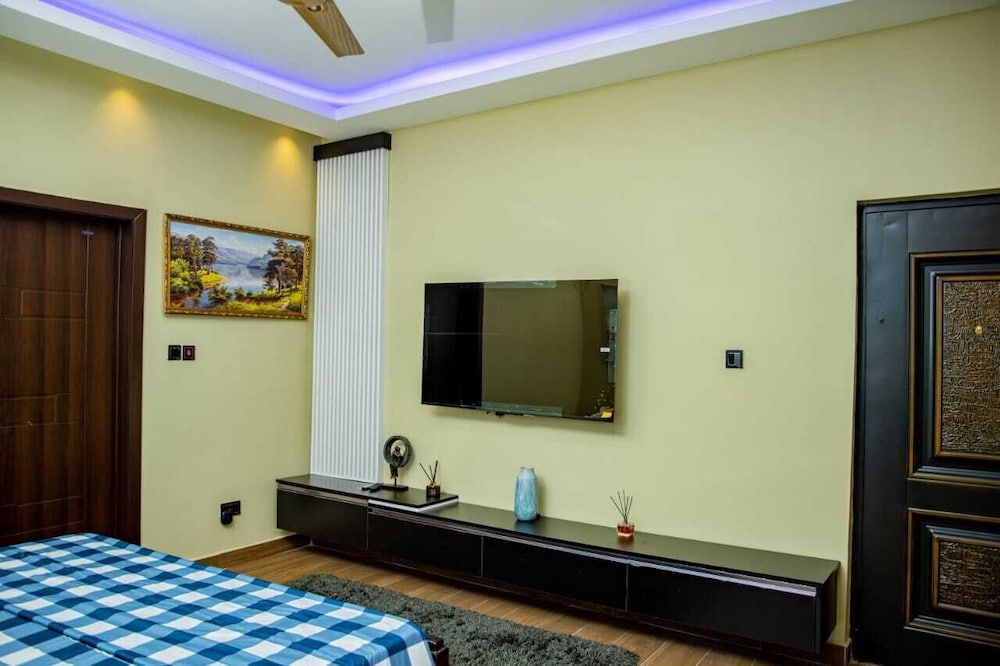 Js way Apartments and Executive Hotel — Kumasi — photo 4