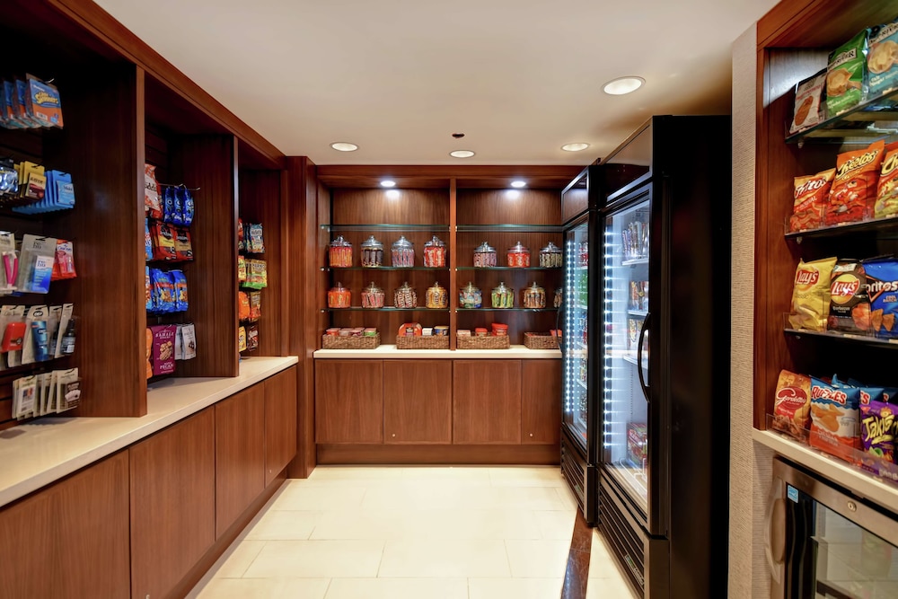Embassy Suites by Hilton Omaha Downtown Old Market - photo 43