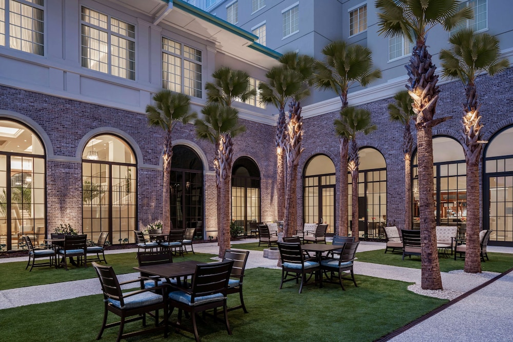 Embassy Suites by Hilton Charleston Harbor Mt. Pleasant - photo 34