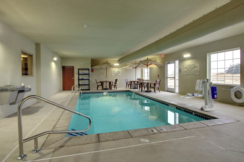 Cobblestone Hotel & Suites Broken Bow - photo 42