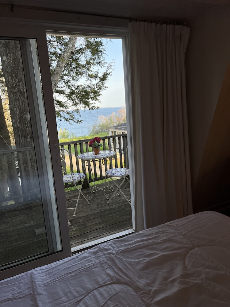 The High Tide Inn - photo 92