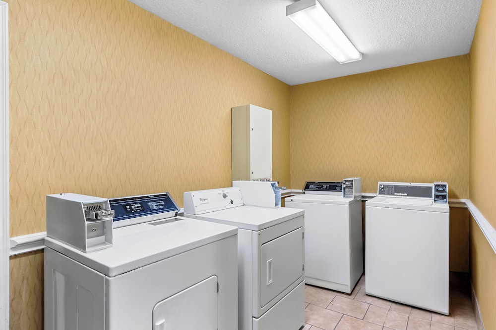 Quality Inn & Suites San Antonio Airport Stone Oak - photo 28