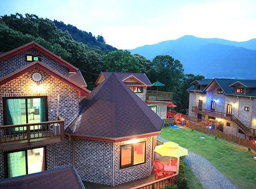 Gapyeong Hatteuneun Supsok Pension — 4-Star Luxury Hotel in Gapyeong, South Korea