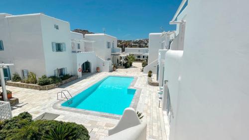 Blue Daisy House Ornos By Myconbay Mykonos — 4-Star Luxury Hotel in Ornos, Greece