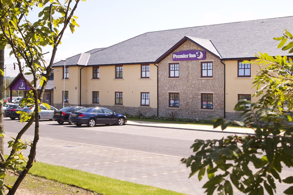 Premier Inn Edinburgh A7 - carbon neutral hotel in Dalkeith