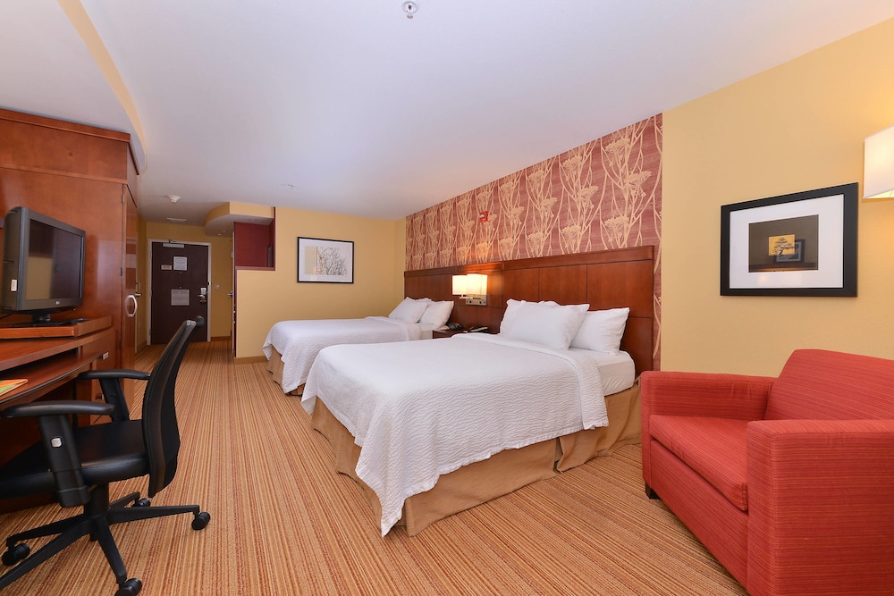 Courtyard by Marriott Burlington Mt. Holly Westampton - photo 2