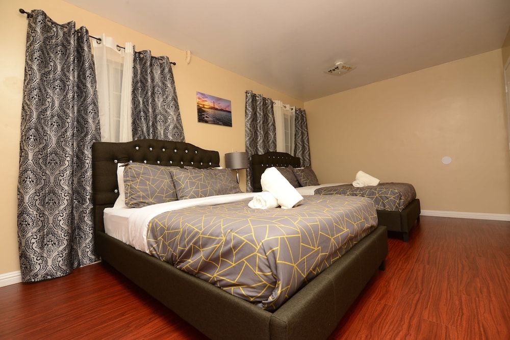 Cozy Hollywood - photo 15
