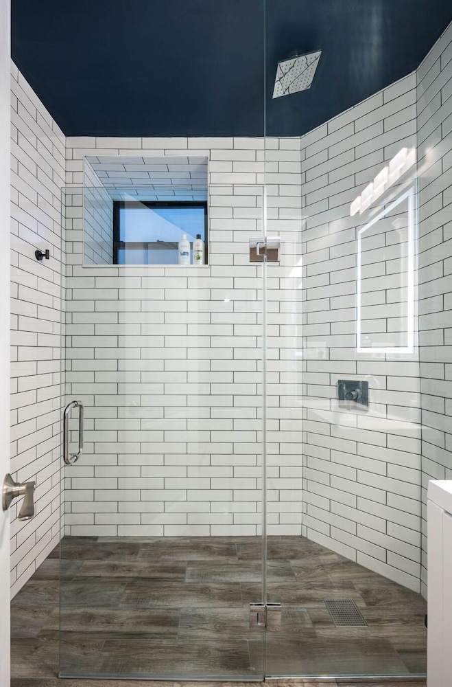 Wrigleyville Suites - photo 47