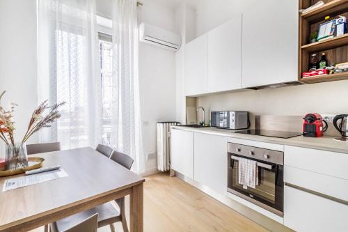 DomusMi Spinoza 5 — 4-Star Luxury Hotel in Milan, Italy