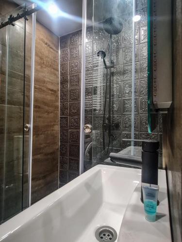 SoLoLiKE Appartment with Balcony N 24