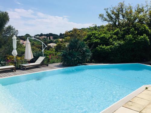 Loft 45m2 Piscine in Carqueiranne, France