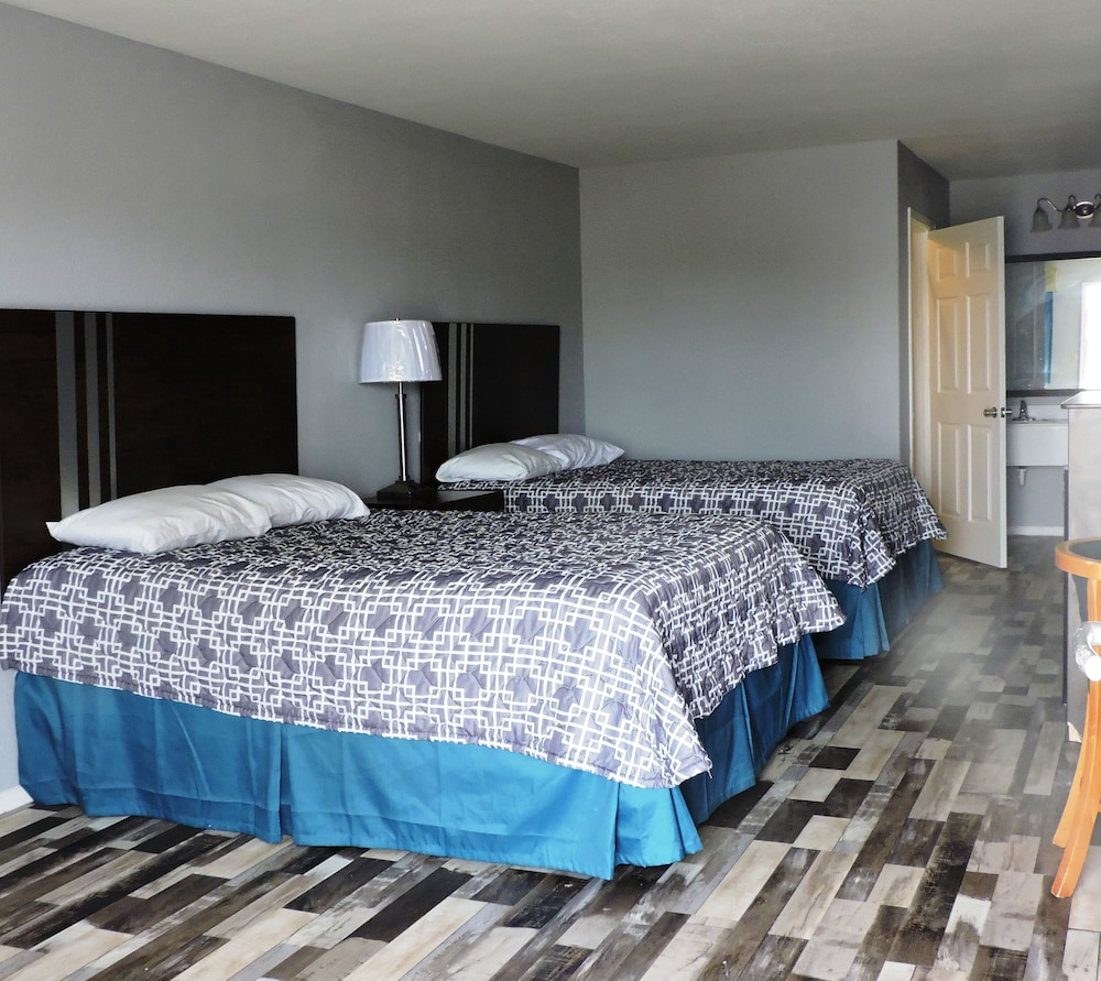 Riata Inn Crystal City - photo 6