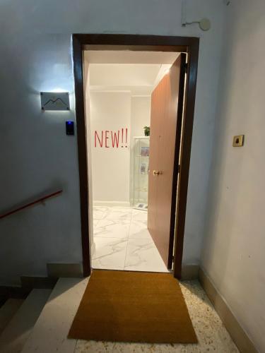 La Dimora Di Marti Museo Dante In Centro Elegante E Confortevole — 4-Star Luxury Hotel in Naples, Italy