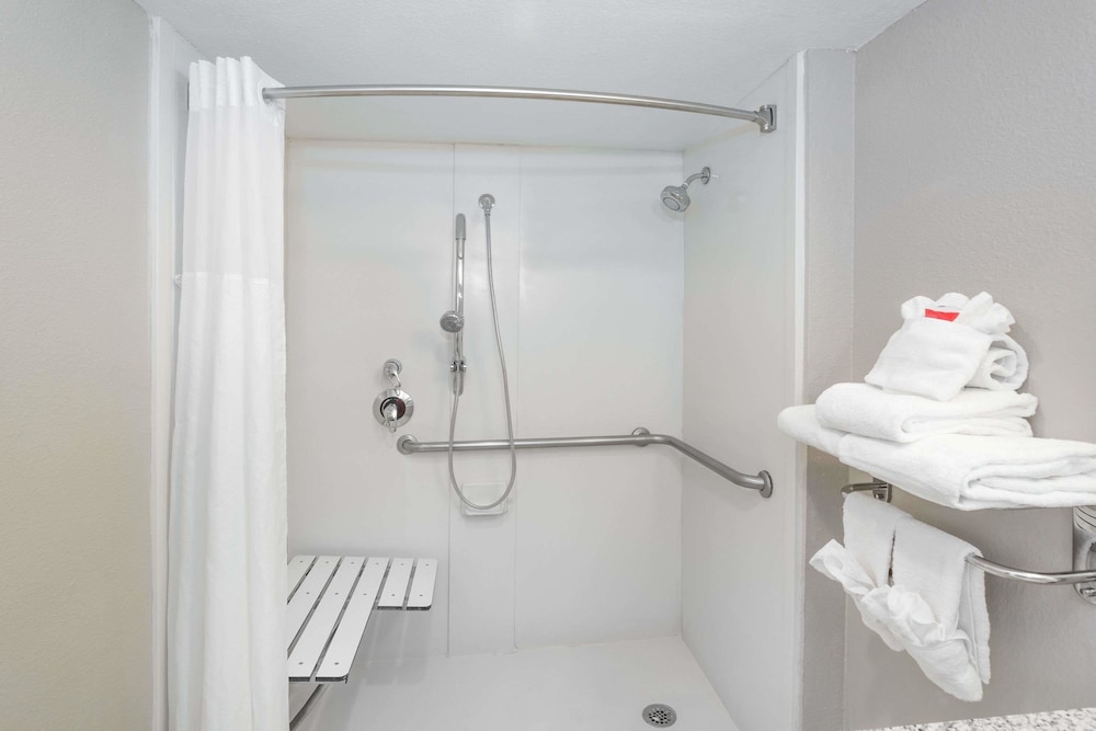 Casa Bella Inn & Suites - photo 28