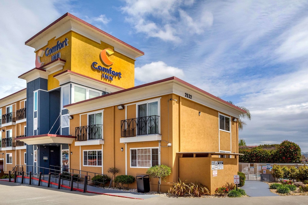 Comfort Inn Castro Valley - photo 34