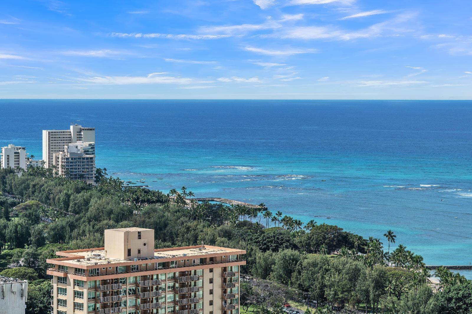 Waikiki Banyan Condo With Panoramic 37th Floor Ocean Views by Koko Resort Vacation Rentals - photo 3