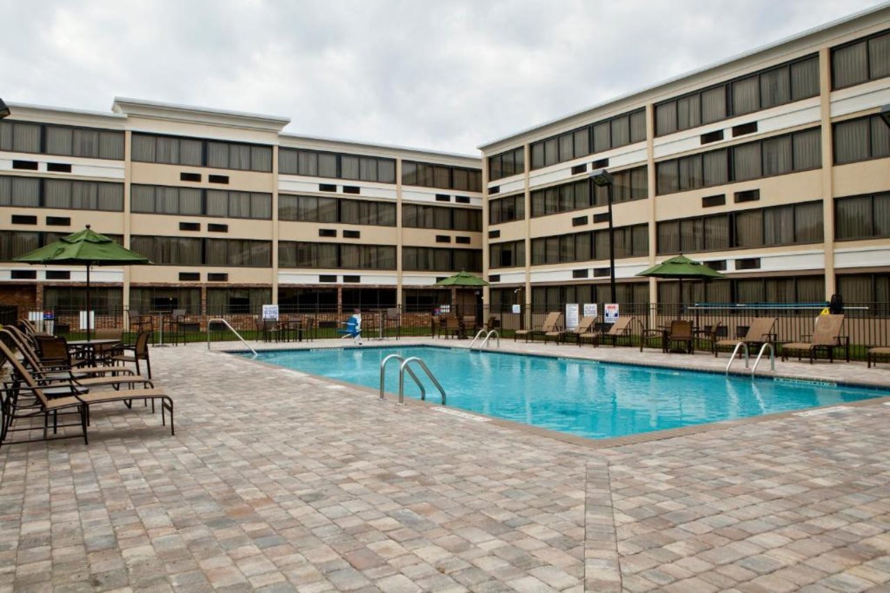 Doubletree By Hilton Greensboro Airport — Greensboro