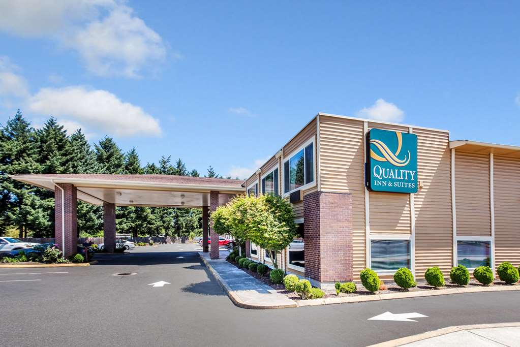 Quality Inn & Suites Vancouver North - photo 3