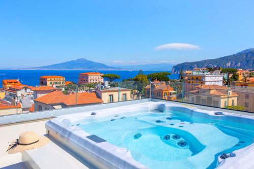 Amore Rentals The Square Penthouse — 4-Star Luxury Hotel in Sorrento, Italy