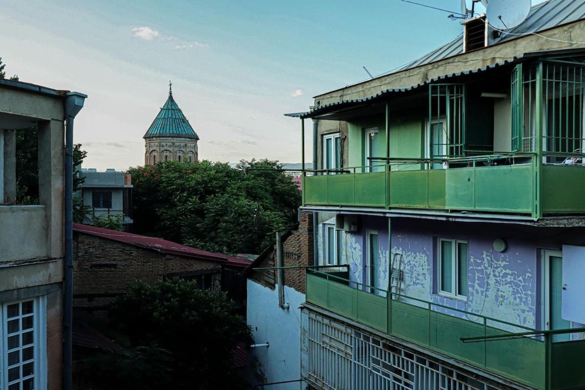 Elegant 2BR in Old Tbilisi By Wehost