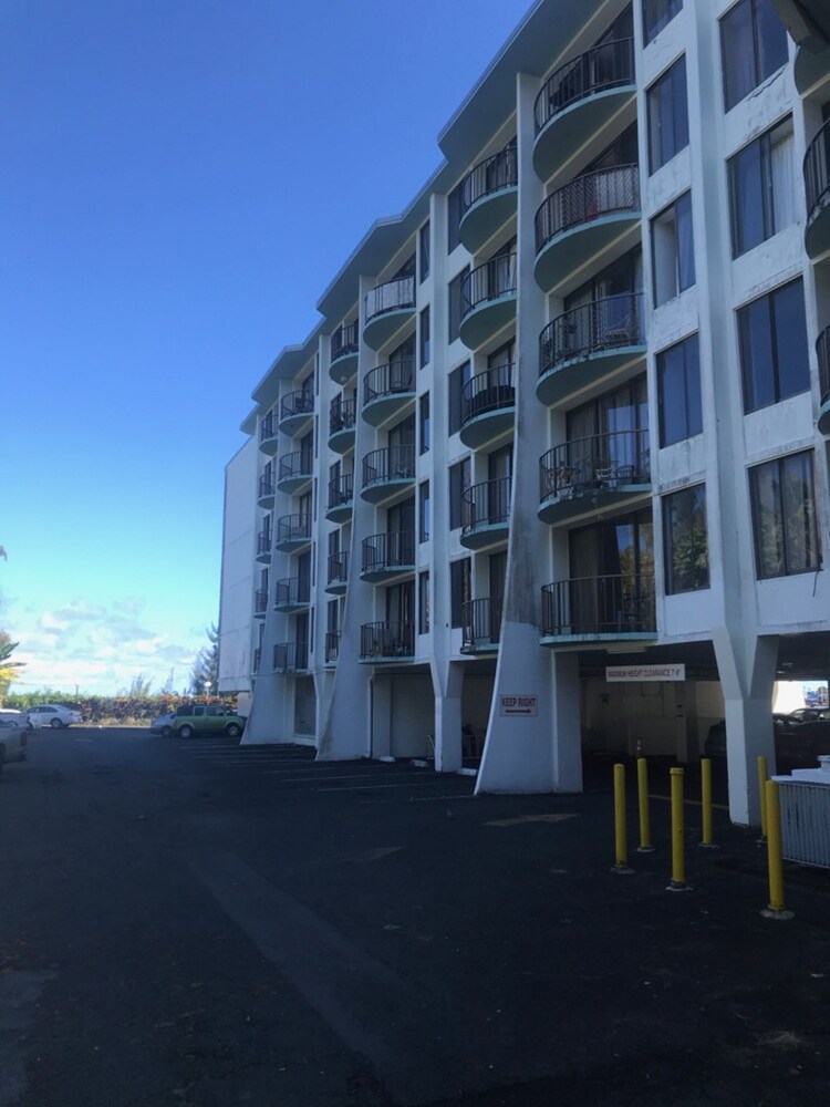 Country Club Condo Hotel - photo 15