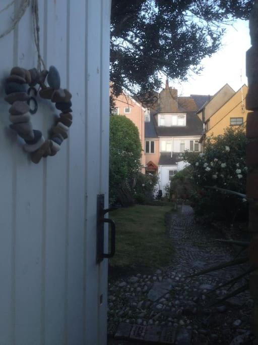 Fermaine 50m From Sea Garden Dogs Town Centre in Lyme Regis, United Kingdom