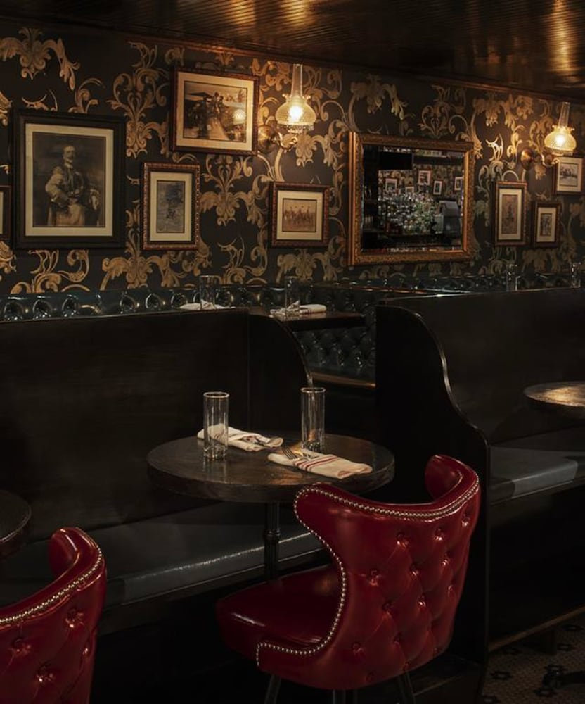 Refinery Hotel - photo 38
