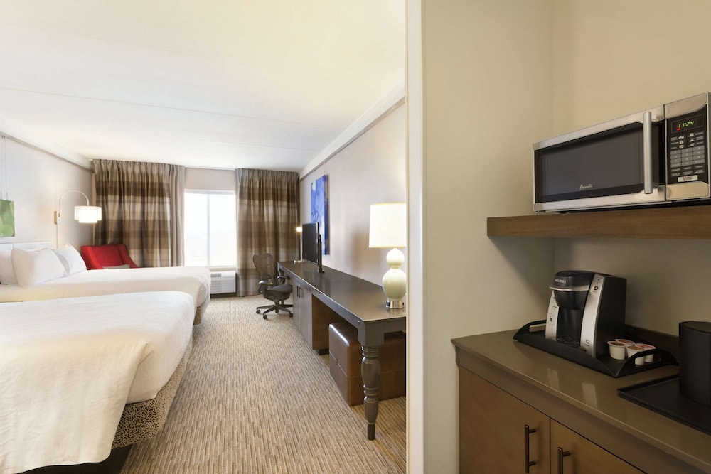 Hilton Garden Inn Pittsburgh Airport South Robinson Mall - photo 10