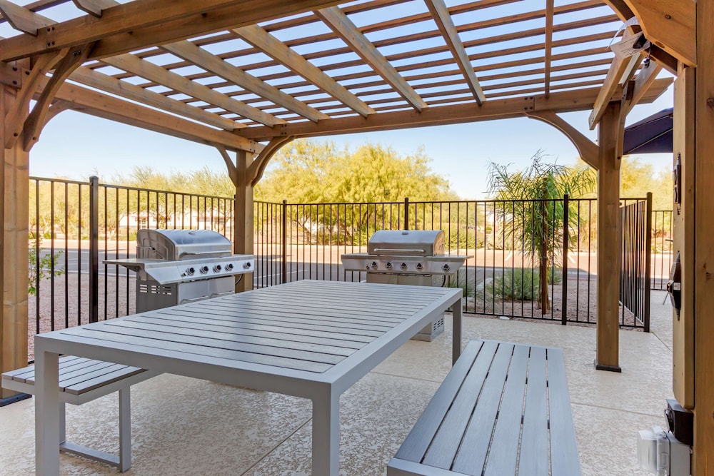 Best Western Plus Executive Residency Phoenix North Happy Valley - photo 58