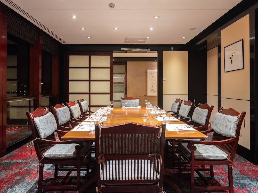 מזון ומשקאות