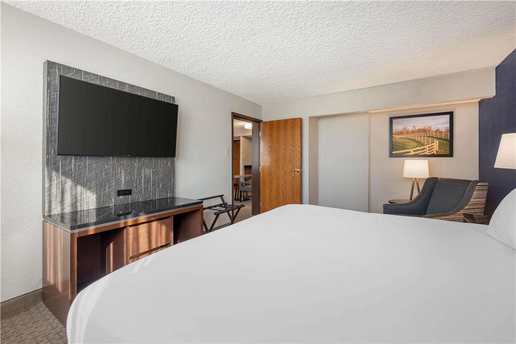Drury Inn & Suites Paducah - photo 17