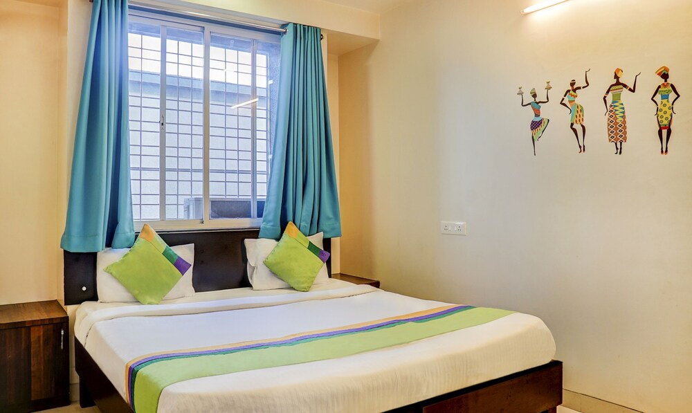 Oyo 9194 Sky Touch Inn - last minute hotel in Pune