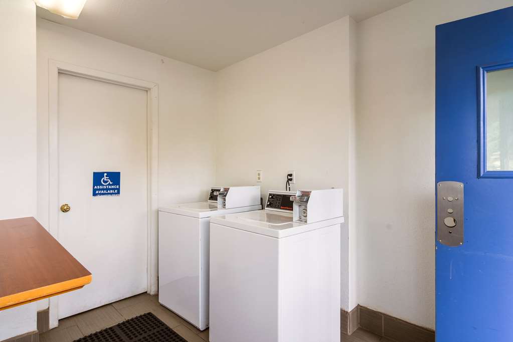 Motel 6 Vancouver WA - photo 21