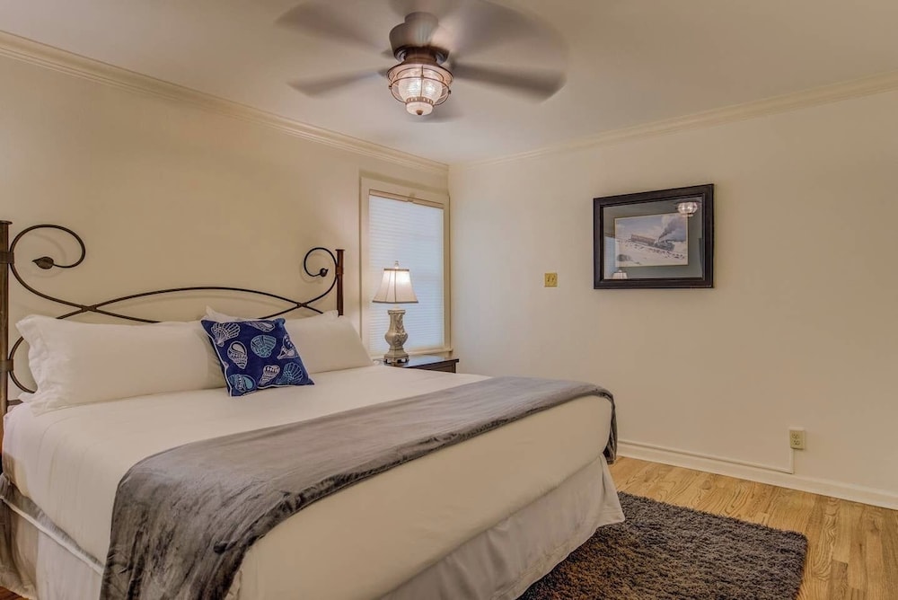 5BR Mnt Viewsdowntown Luxuryfirepit & RV Parking - photo 22
