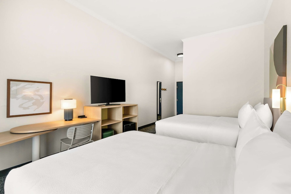 Spark by Hilton Commerce GA - photo 22